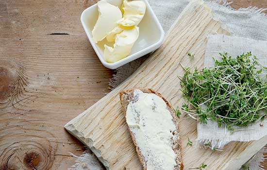 The Ultimate Guide to Plant-Based Living in Asheville, NC (Restaurants, Recipes & Reviews)